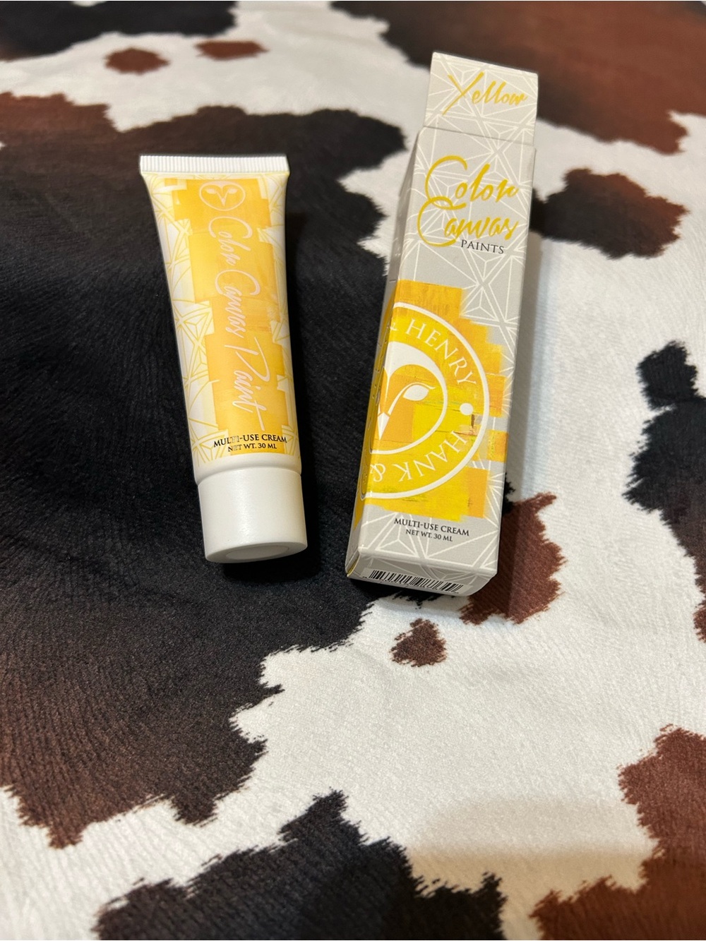NIB Color Canvas Paints Multi-Use Cream Eyeshadow - Yellow